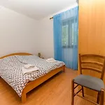 Apartment Marina Veskovic Nerezine