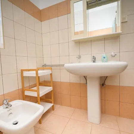 Marina Veskovic Apartment