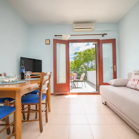 Apartment Marina Veskovic