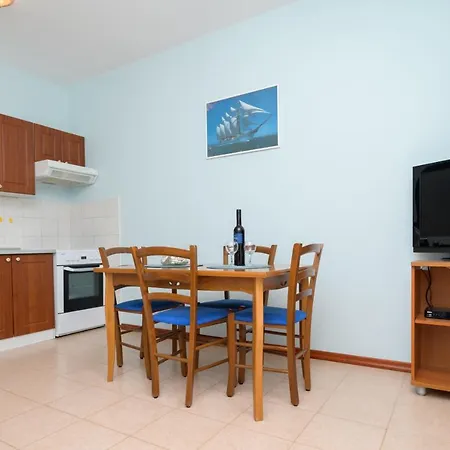 Apartment Marina Veskovic