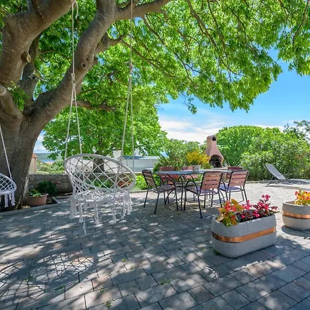Apartment Marina Veskovic Nerezine
